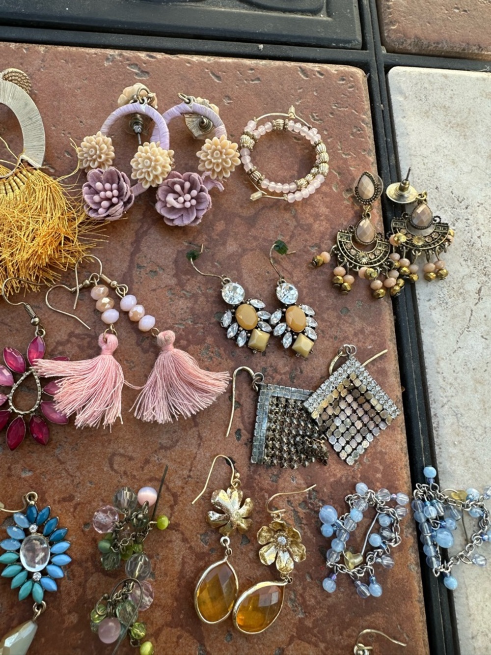 Earring bundle - Picture 2 of 5